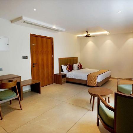Bluemist Resorts อทิราพาลลี ภายนอก รูปภาพ