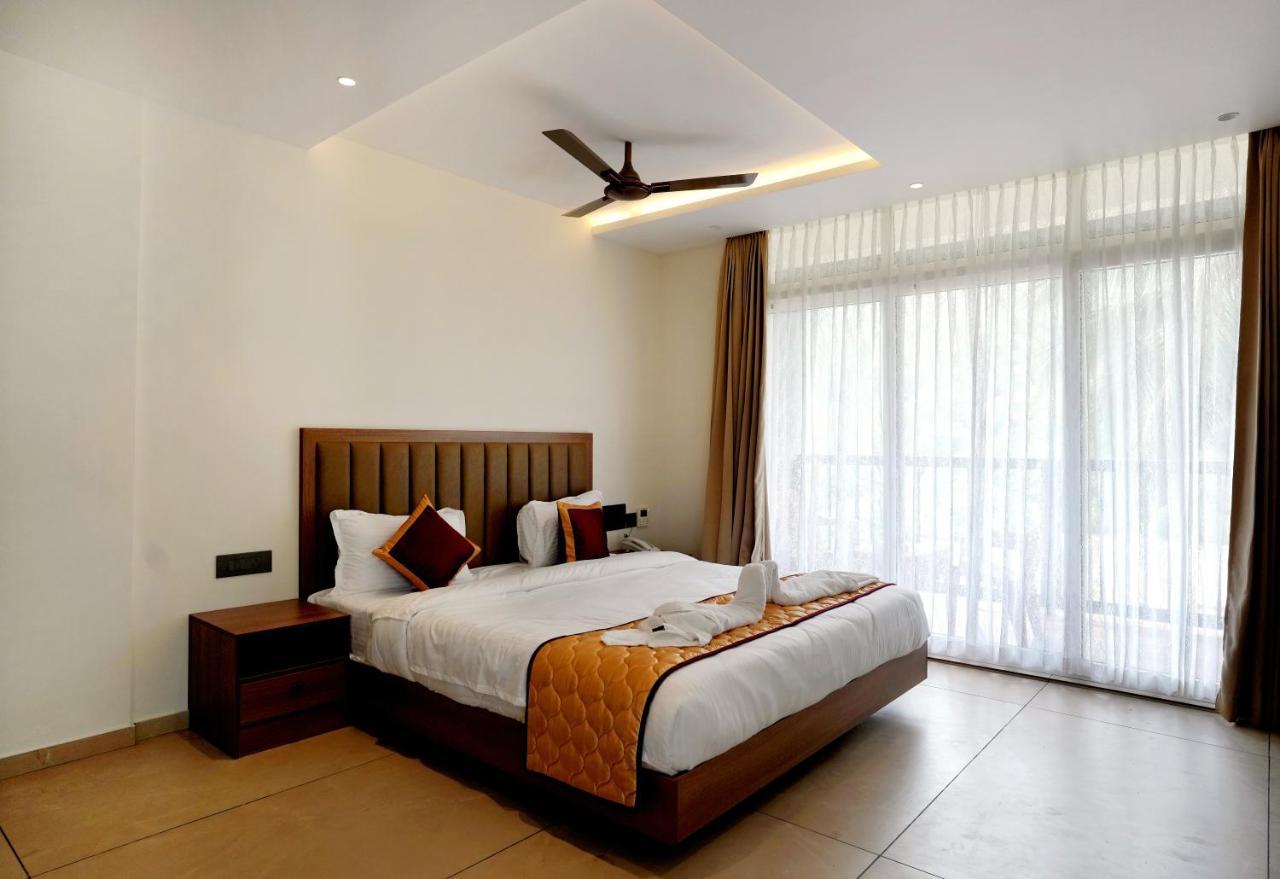 Bluemist Resorts อทิราพาลลี ภายนอก รูปภาพ